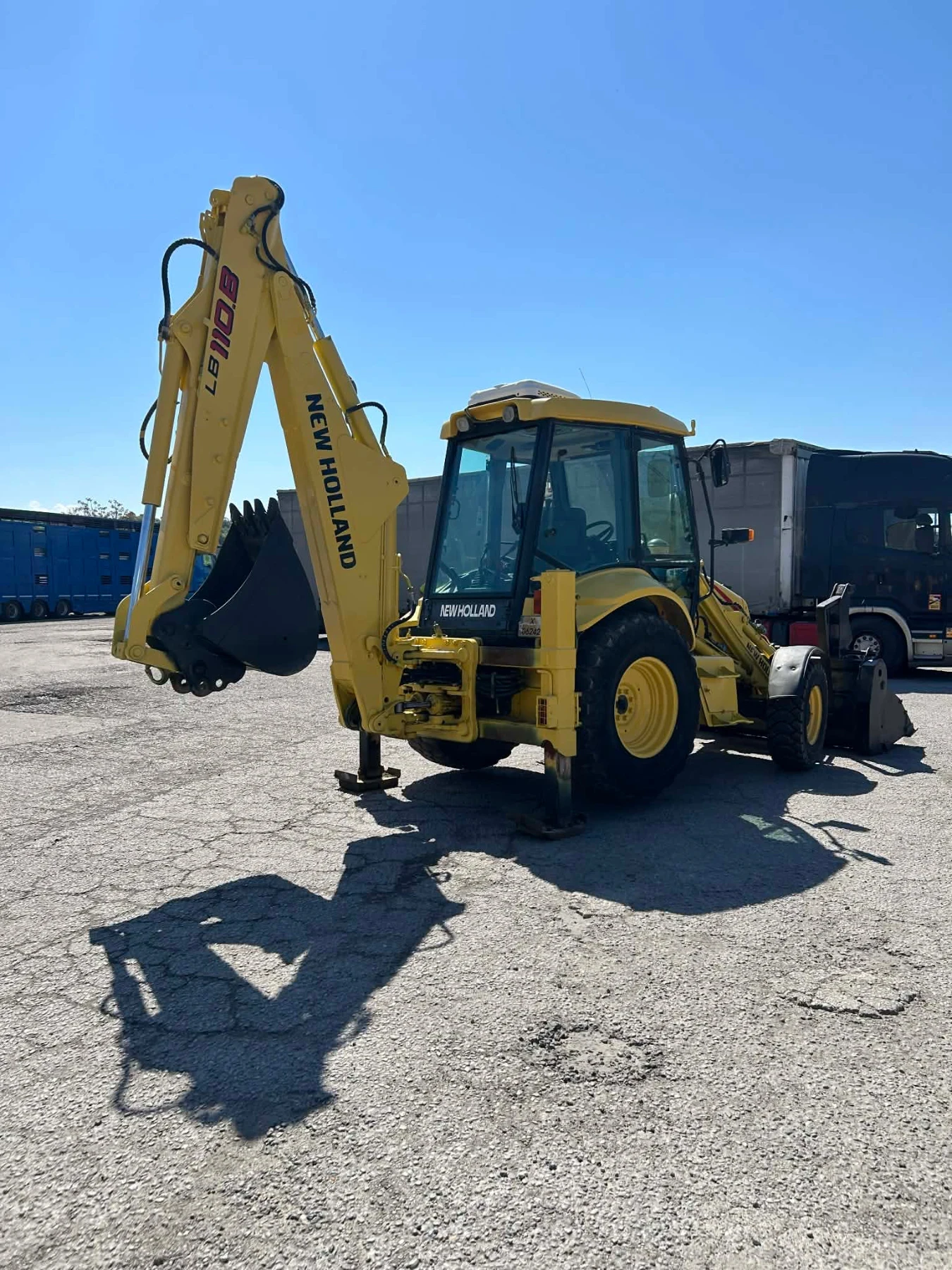 Багер New Holland LB 110 .B, снимка 5 - Индустриална техника - 54442192