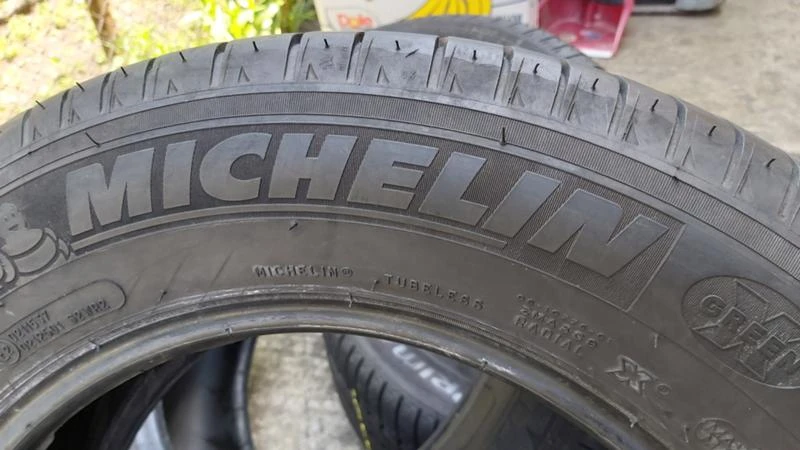 Гуми Летни 215/60R16, снимка 5 - Гуми и джанти - 29254570