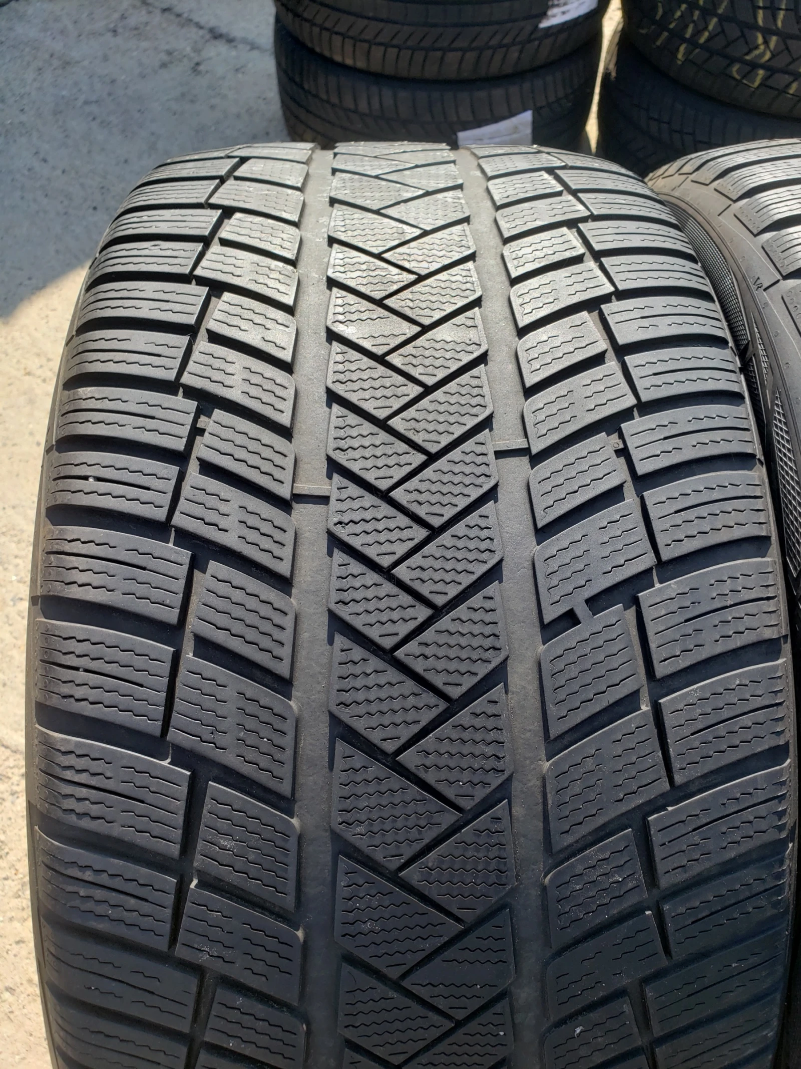  325/35R22 | Mobile.bg   1