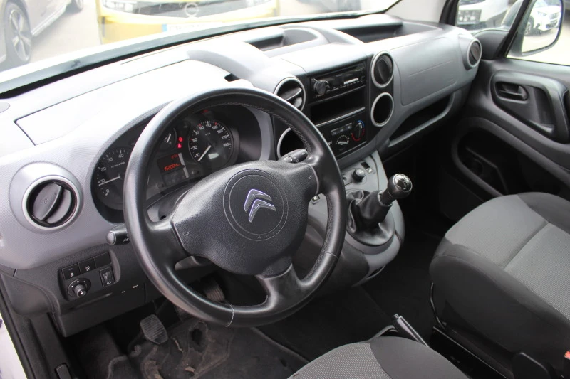 Citroen Berlingo VP 1.6 HDi/75//1611R58, снимка 8 - Автомобили и джипове - 45943726