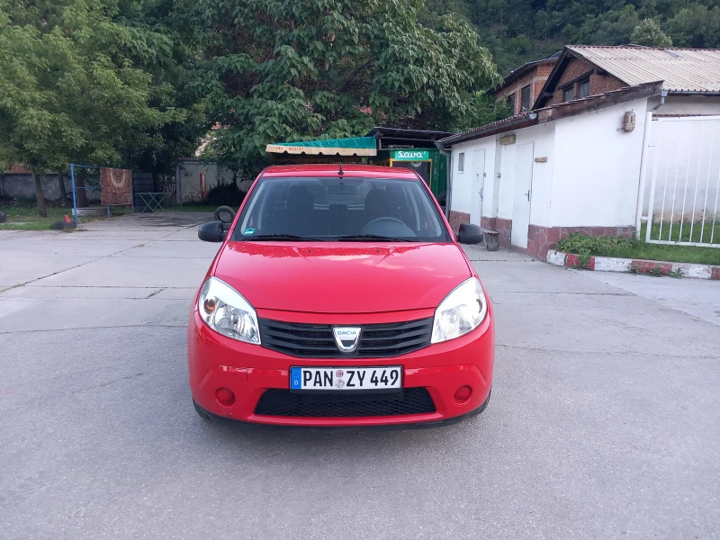 Dacia Sandero AMBIENTE, снимка 2 - Автомобили и джипове - 47609555