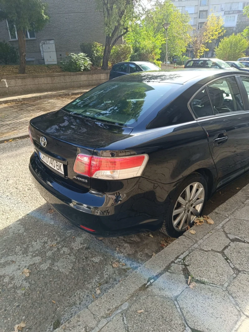 Toyota Avensis 2.2D, sol 2, снимка 4 - Автомобили и джипове - 47670288