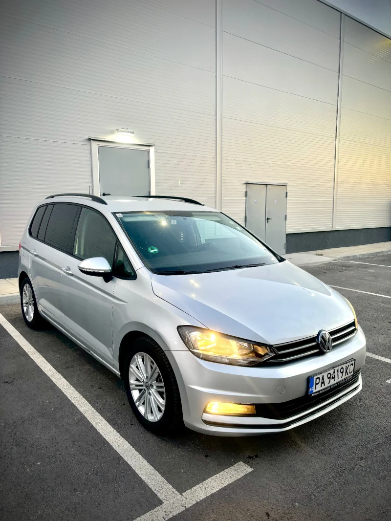 VW Touran, снимка 1 - Автомобили и джипове - 48089361