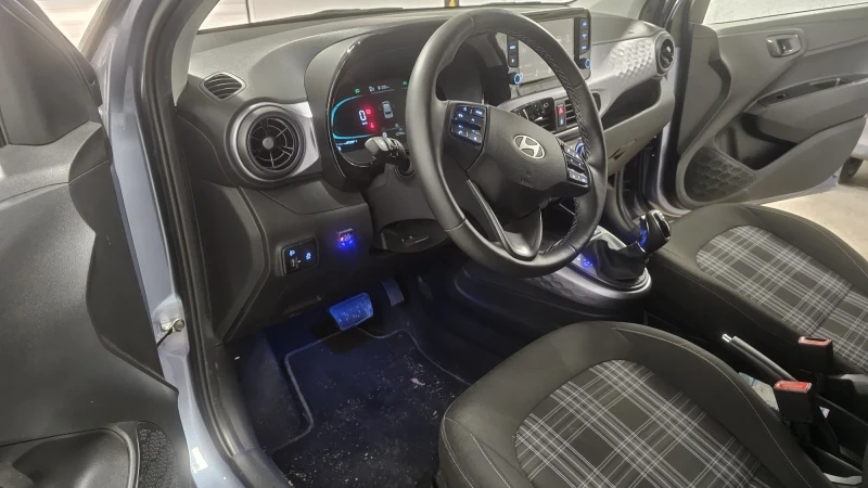 Hyundai I10, снимка 9 - Автомобили и джипове - 49132575