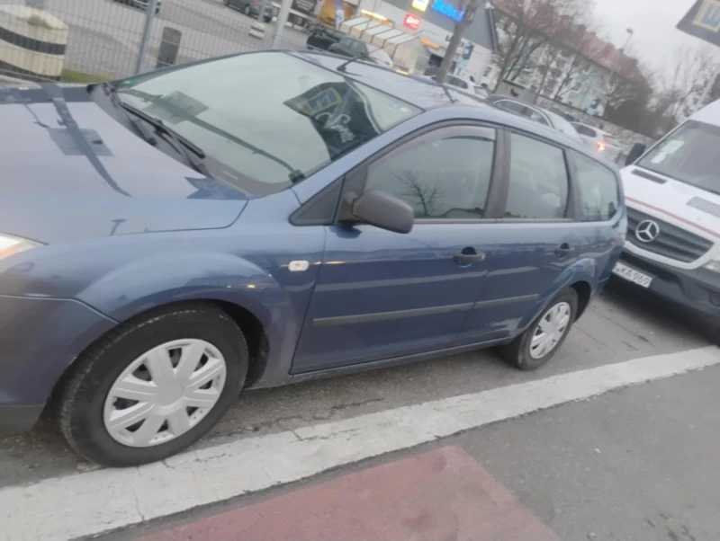 Ford Focus 1.6, снимка 2 - Автомобили и джипове - 49350240