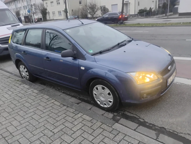 Ford Focus 1.6, снимка 3 - Автомобили и джипове - 49350240