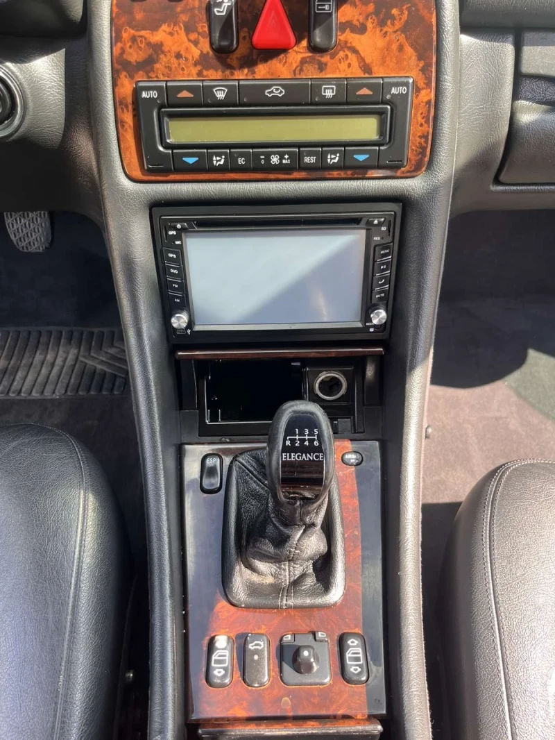 Mercedes-Benz CLK 200 kompressor , снимка 14 - Автомобили и джипове - 52300060