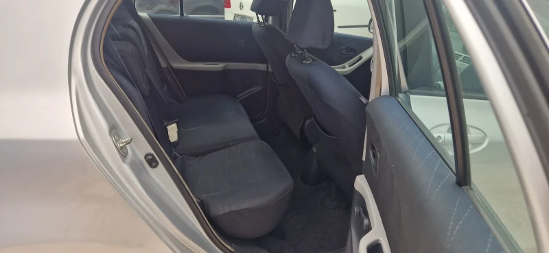 Toyota Yaris 1.4 d4d-ИТАЛИЯ, снимка 12 - Автомобили и джипове - 52747512