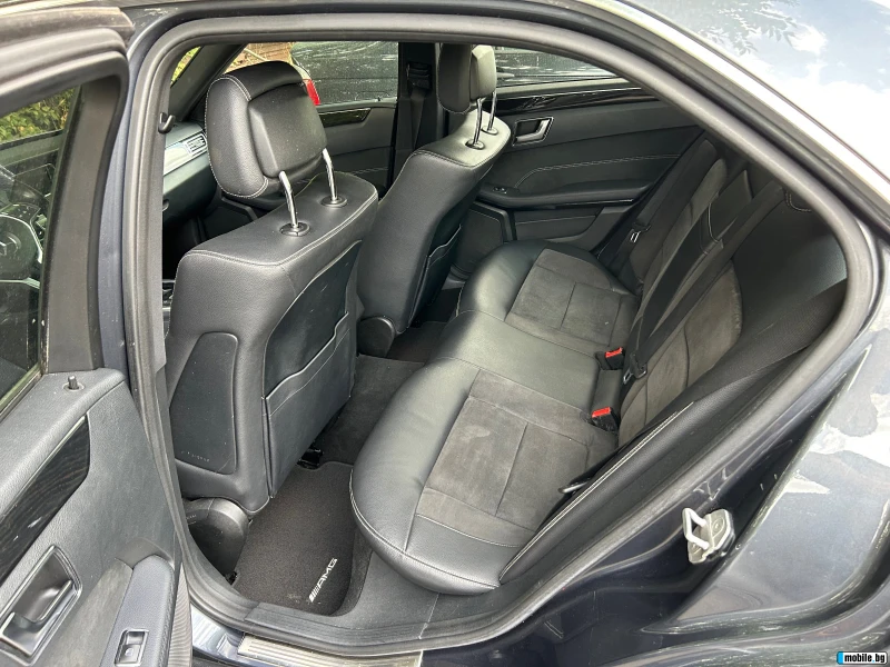 Mercedes-Benz E 300 AMG Hybrid BlueTEC, снимка 15 - Автомобили и джипове - 51914219