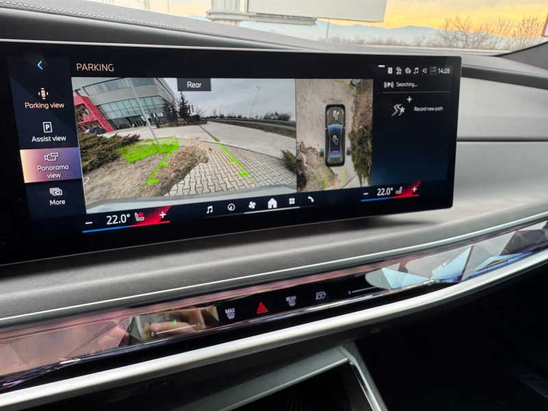 BMW i7 xDrive60, снимка 10 - Автомобили и джипове - 51455922