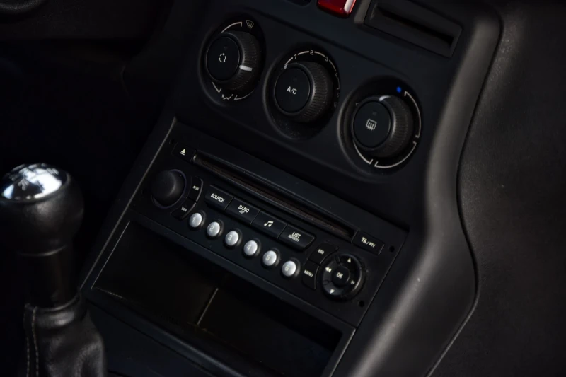 Citroen C3 Picasso, снимка 12 - Автомобили и джипове - 51870485