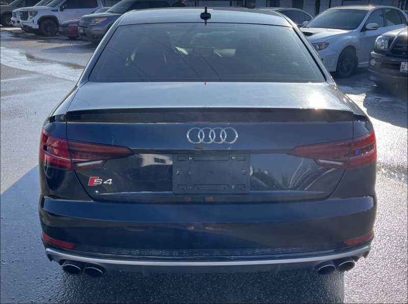 Audi S4 ДИГИТАЛНО* ТАБЛО* 360КАМЕРА* LANE* ASSIST* , снимка 5 - Автомобили и джипове - 53055292