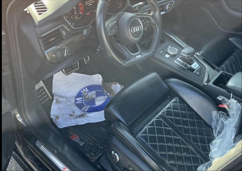 Audi S4 ДИГИТАЛНО* ТАБЛО* 360КАМЕРА* LANE* ASSIST* , снимка 7 - Автомобили и джипове - 53055292