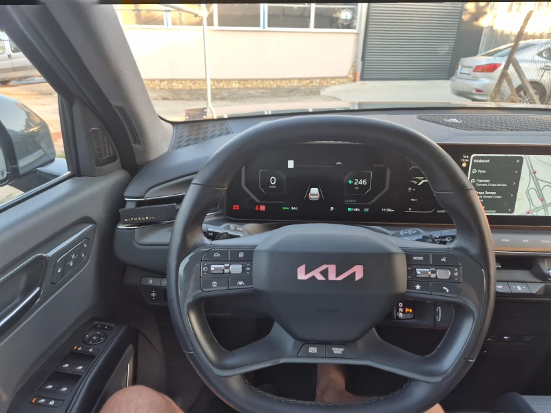 Kia EV9, снимка 10 - Автомобили и джипове - 53459981