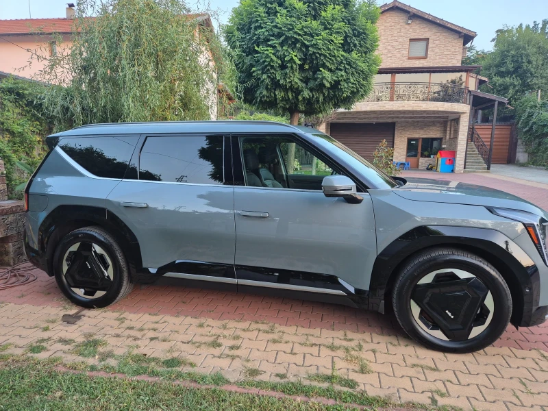 Kia EV9, снимка 6 - Автомобили и джипове - 53459981