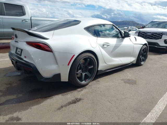 Toyota Supra CARFAX АВТО КРЕДИТ , снимка 4 - Автомобили и джипове - 52737323