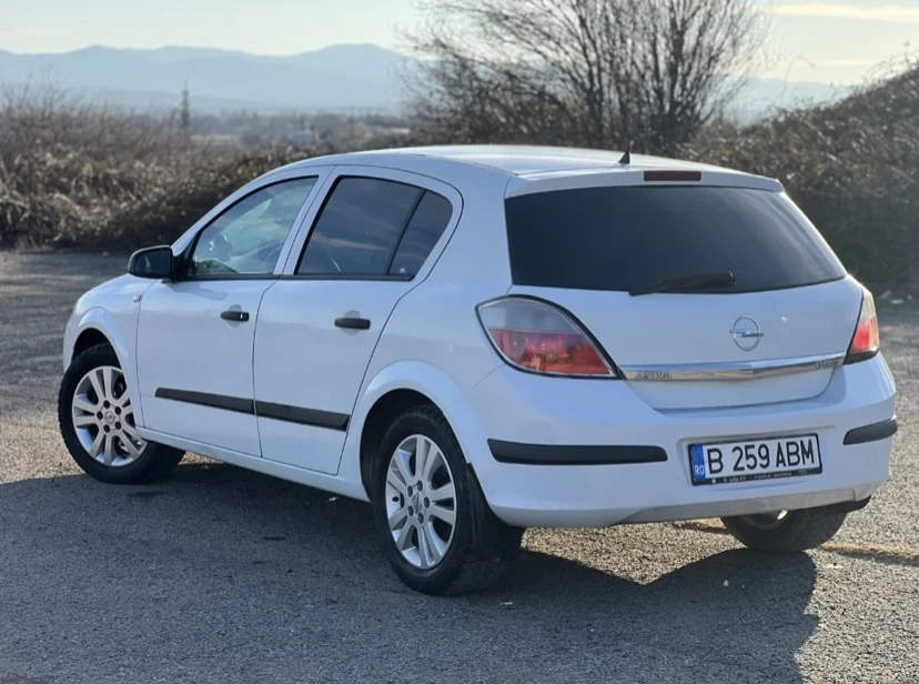 Opel Astra H - изображение 3