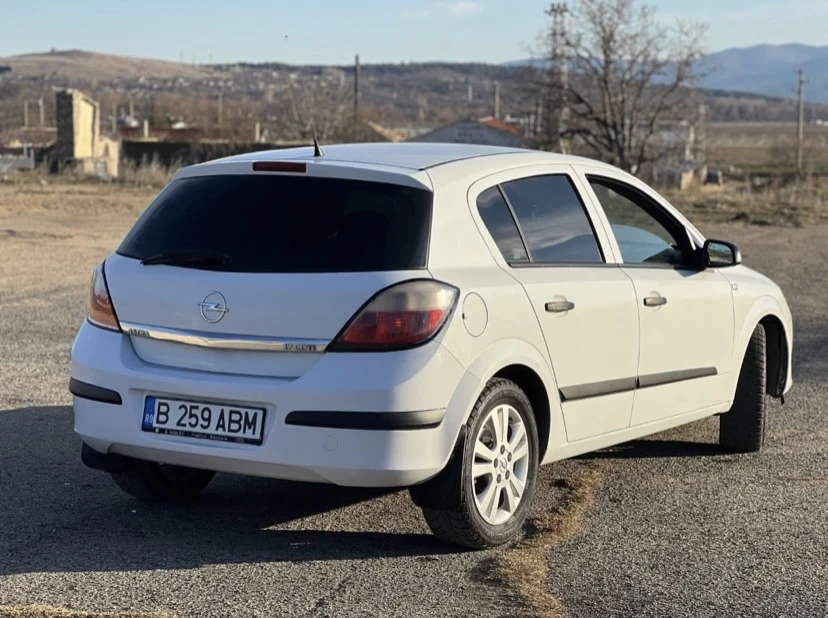 Opel Astra H - изображение 4