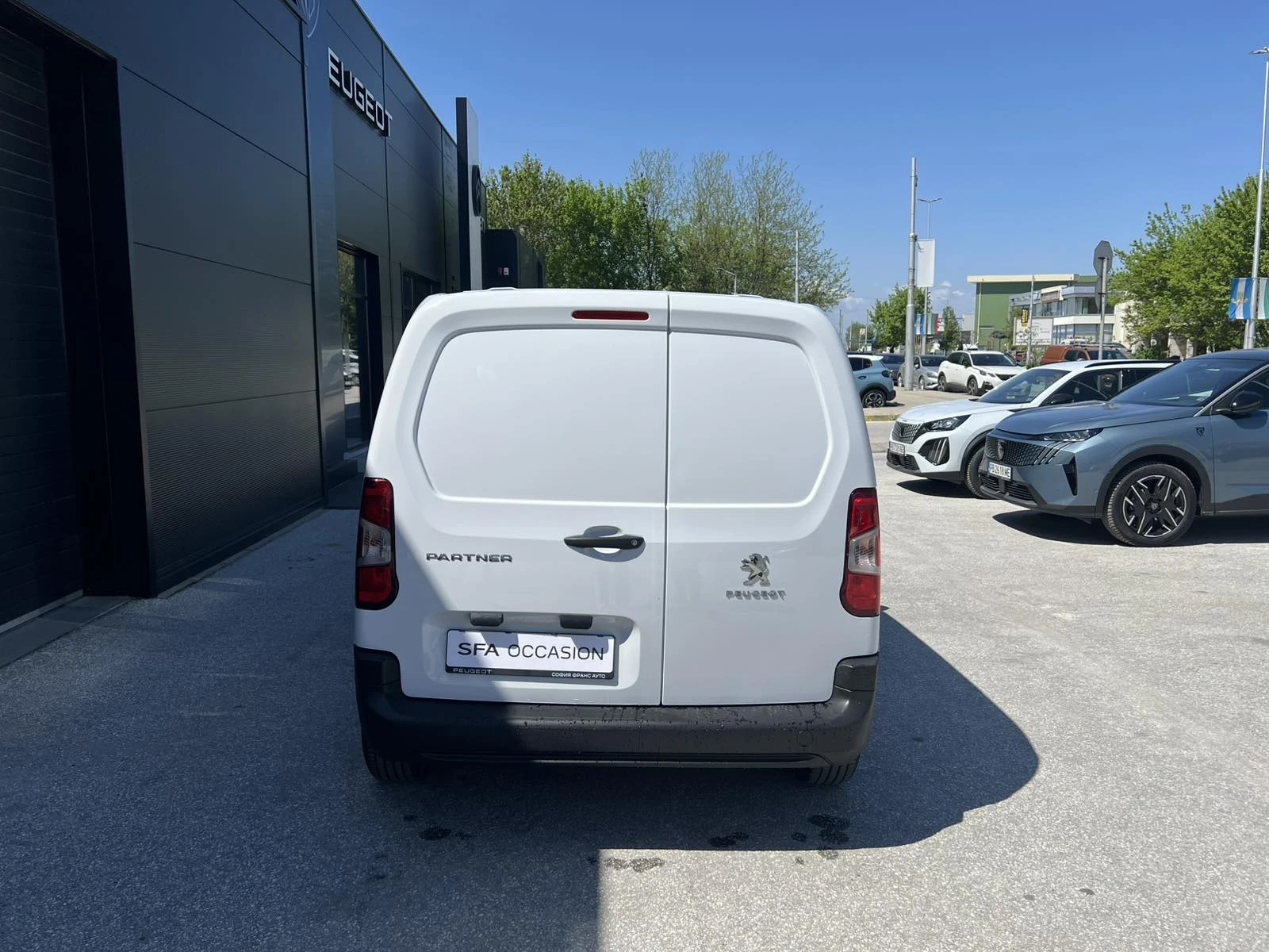 Peugeot Partner PARTNER Standard 650 1.5 BlueHdi 102 S&S BVM6 E6.4 - изображение 6