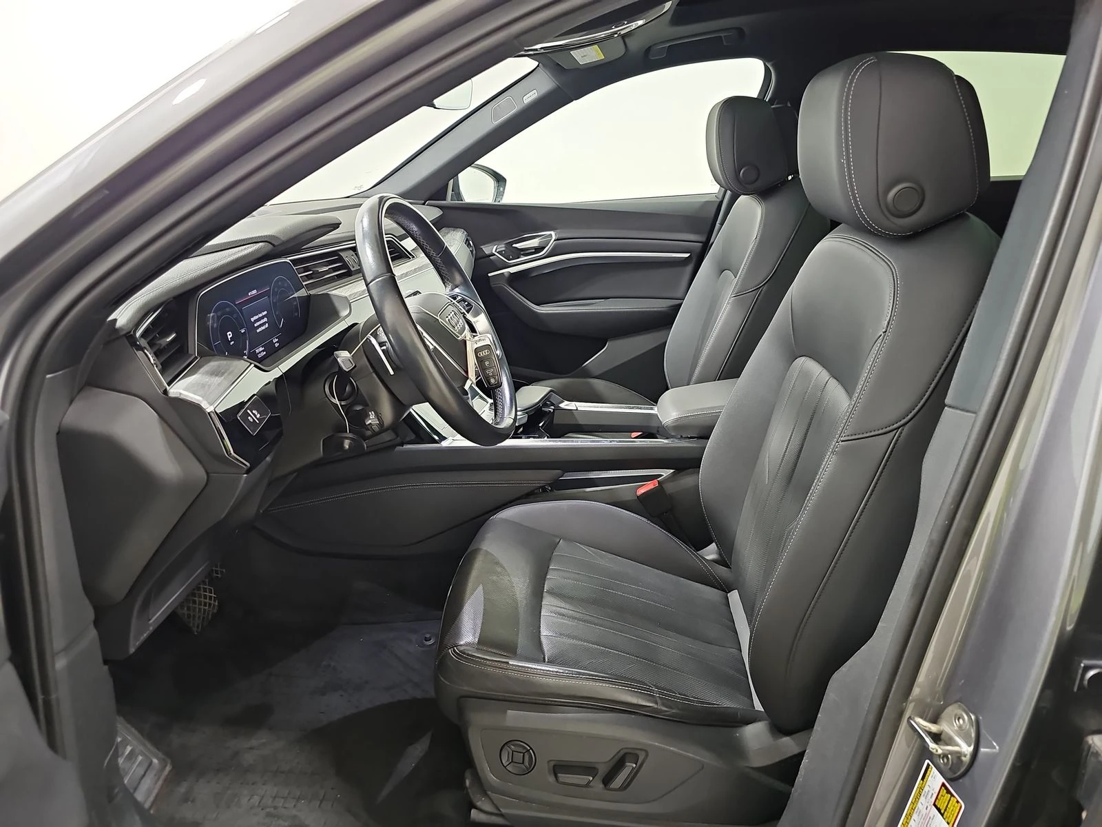 Audi E-Tron QUATTRO* B&O* DIGITAL* OBDUH* 360 VIEW*  | Mobile.bg — изображение 16