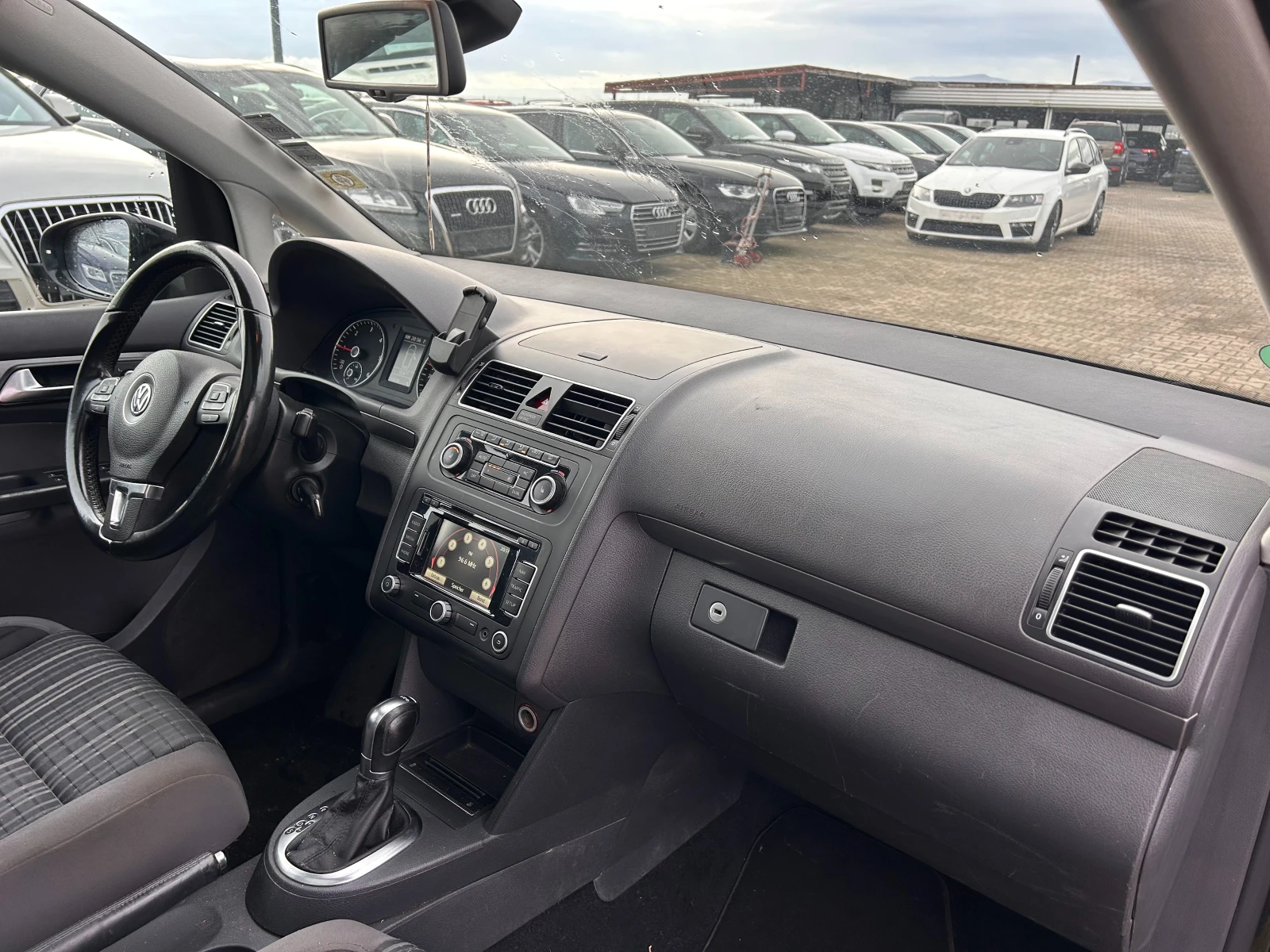 VW Touran CROSS 2.0TDI AVTOMAT/PANORAMA/NAVI 6+ 1 EURO 5 | Mobile.bg   11