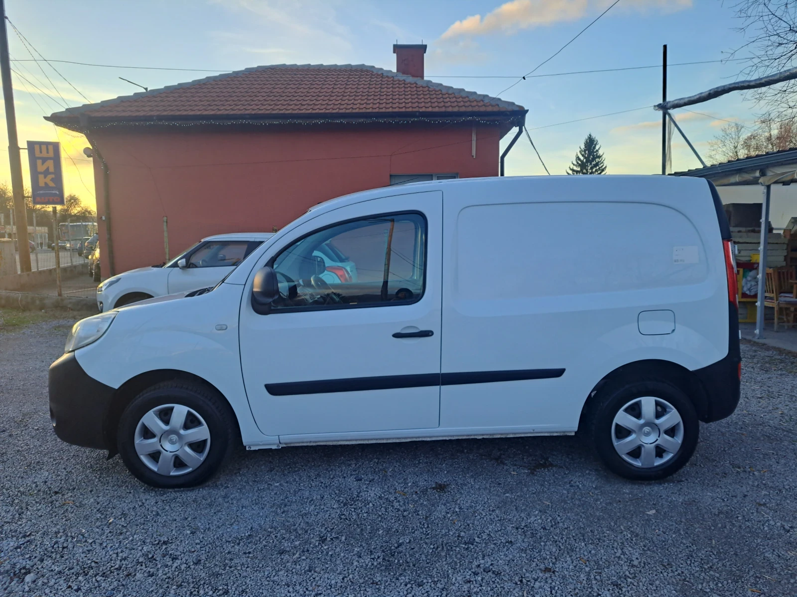 Renault Kangoo 1.5DCI 90ks EURO 6 - изображение 4