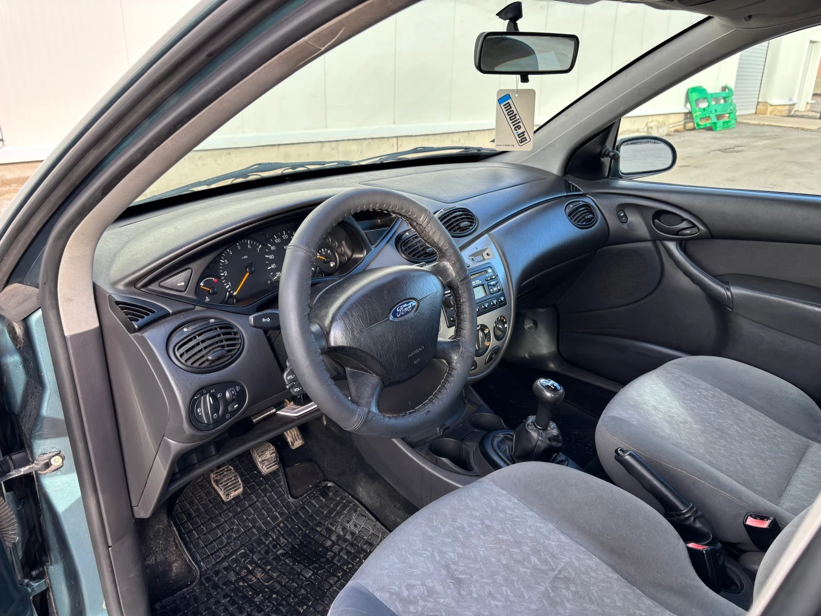 Ford Focus 1.6I 16V - изображение 8