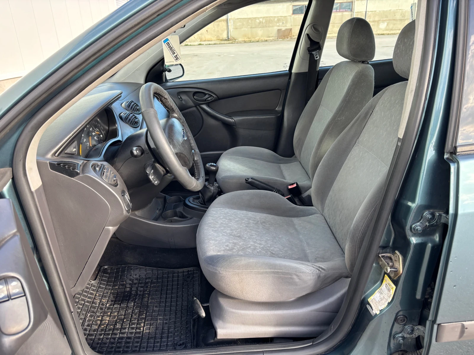 Ford Focus 1.6I 16V - изображение 7