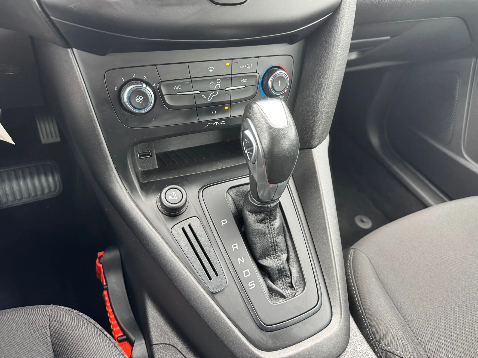 Ford Focus 1.5 Eco Boost evro 6 | Mobile.bg � ����������� 12