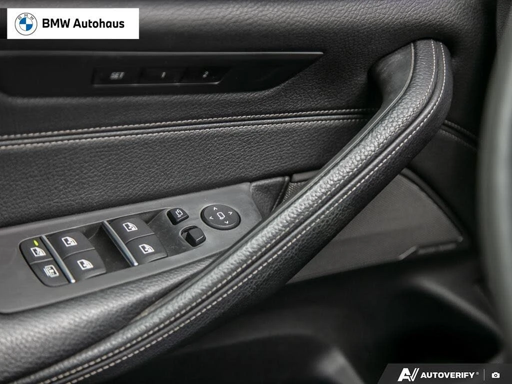 BMW 530 xDrive* M PACK* ПАНОРАМА* КАМЕРА* ПАМЕТ* ПОДГРЕВ* , снимка 11 - Автомобили и джипове - 53765687