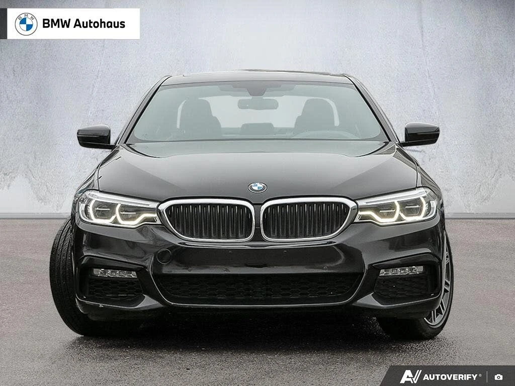 BMW 530 xDrive* M PACK* ПАНОРАМА* КАМЕРА* ПАМЕТ* ПОДГРЕВ* , снимка 2 - Автомобили и джипове - 53765687