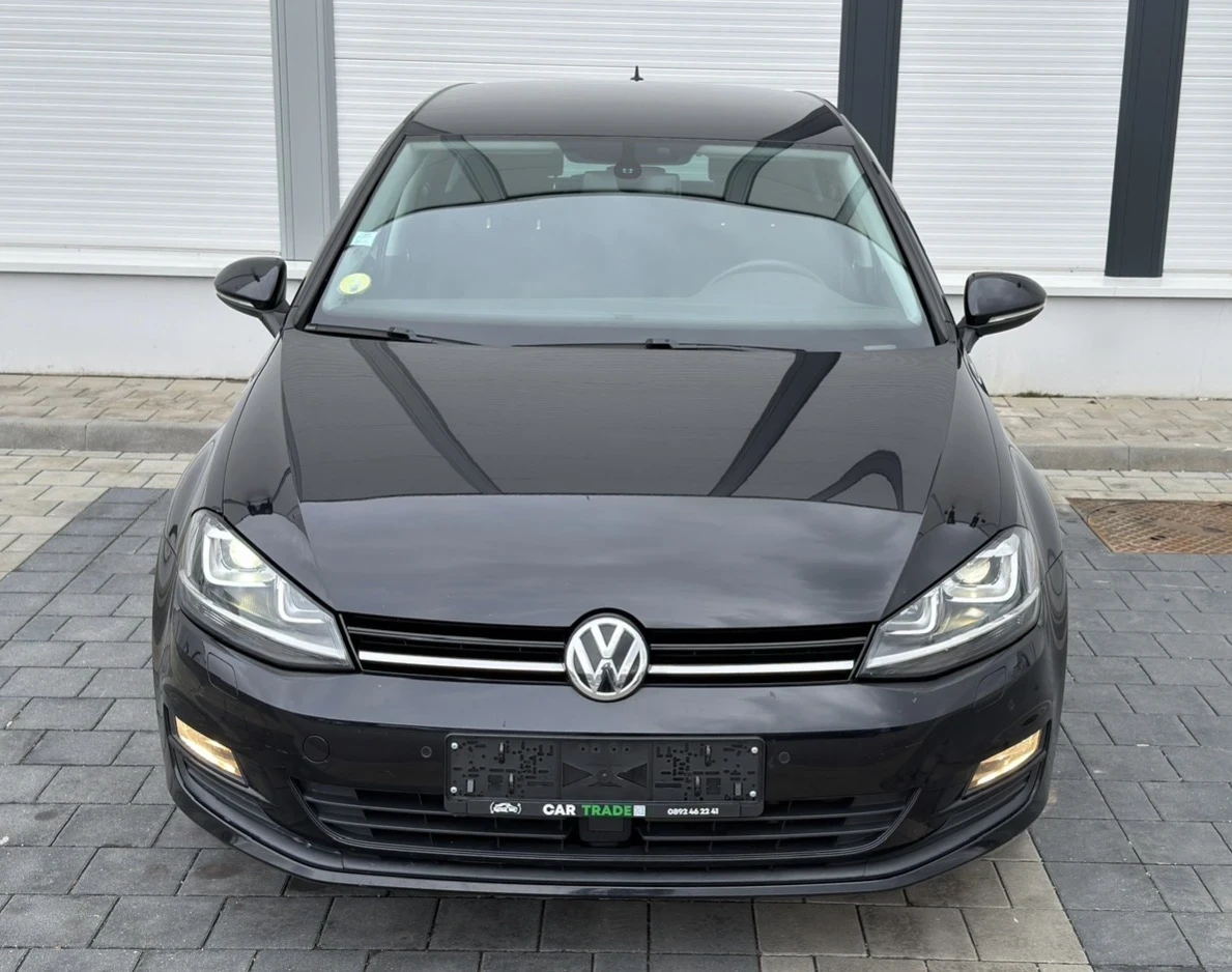 VW Golf 2.0TDI 150/DSG/DISTRONIC/LANE ASSIST/XENON/SPORT, снимка 2 - Автомобили и джипове - 54025893