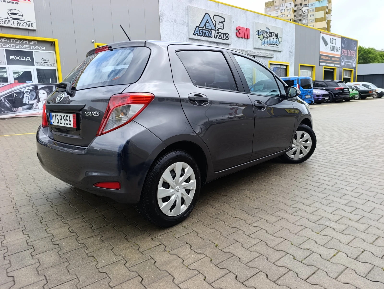 Toyota Yaris 1.33 99к.с., снимка 4 - Автомобили и джипове - 54681490