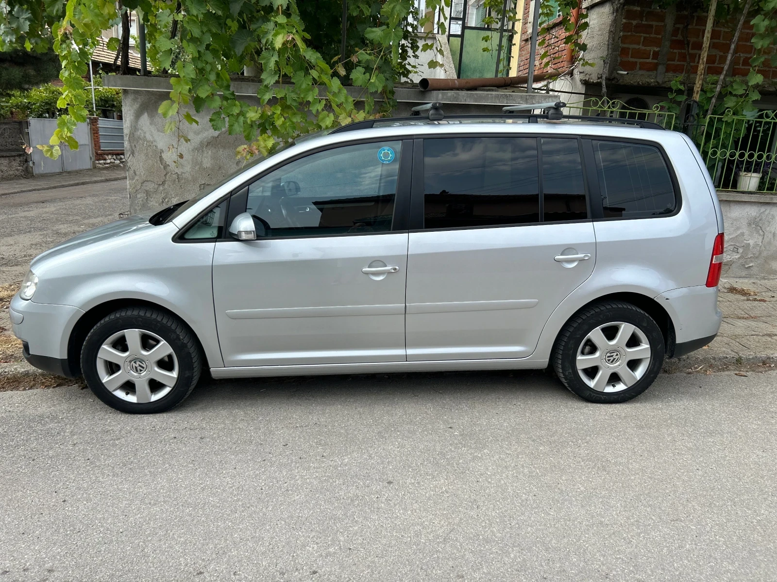 VW Touran 2.2