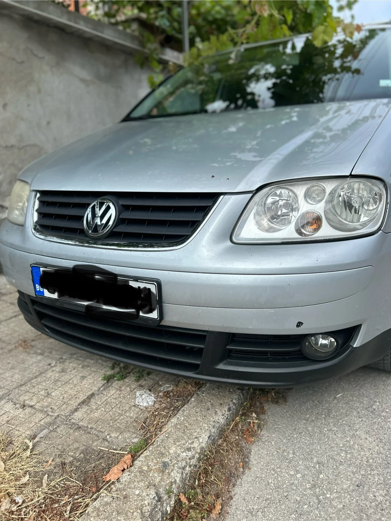 VW Touran 2.2, снимка 3 - Автомобили и джипове - 54797239