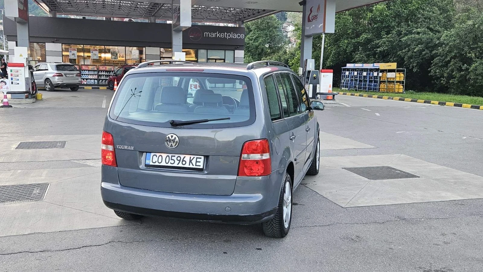 VW Touran, снимка 5 - Автомобили и джипове - 55052307