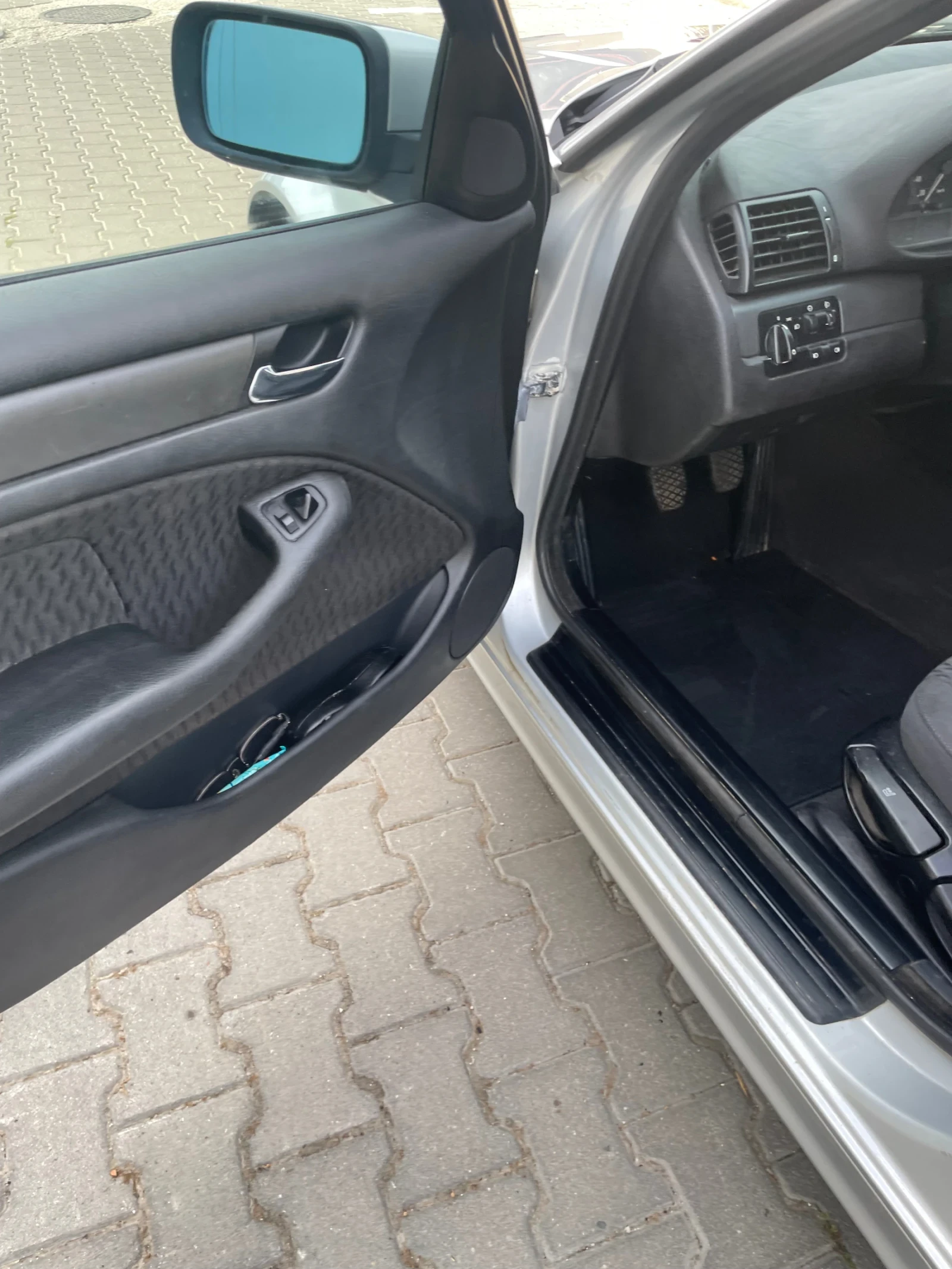 BMW 316 Unikat, снимка 10 - Автомобили и джипове - 55347522