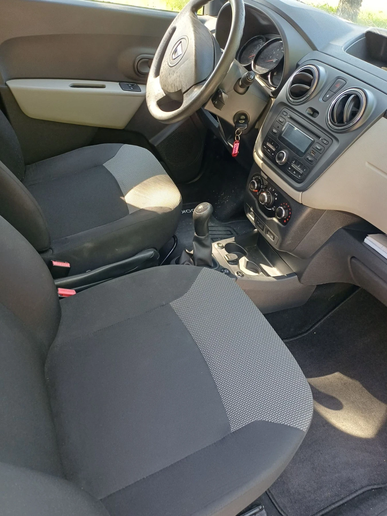 Dacia Dokker 1.6 LPG 102 Klima, снимка 12 - Автомобили и джипове - 55645642