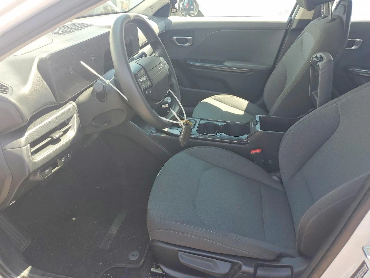 Kia K4 2.0l Lxs, снимка 7 - Автомобили и джипове - 55932366