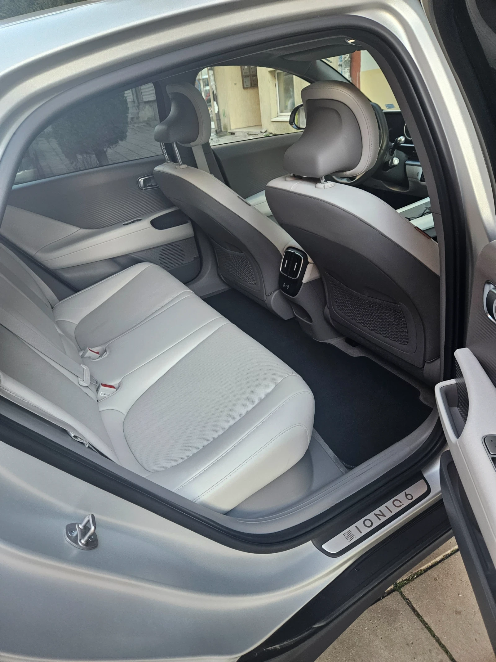Hyundai Ioniq 6, снимка 6 - Автомобили и джипове - 55990259