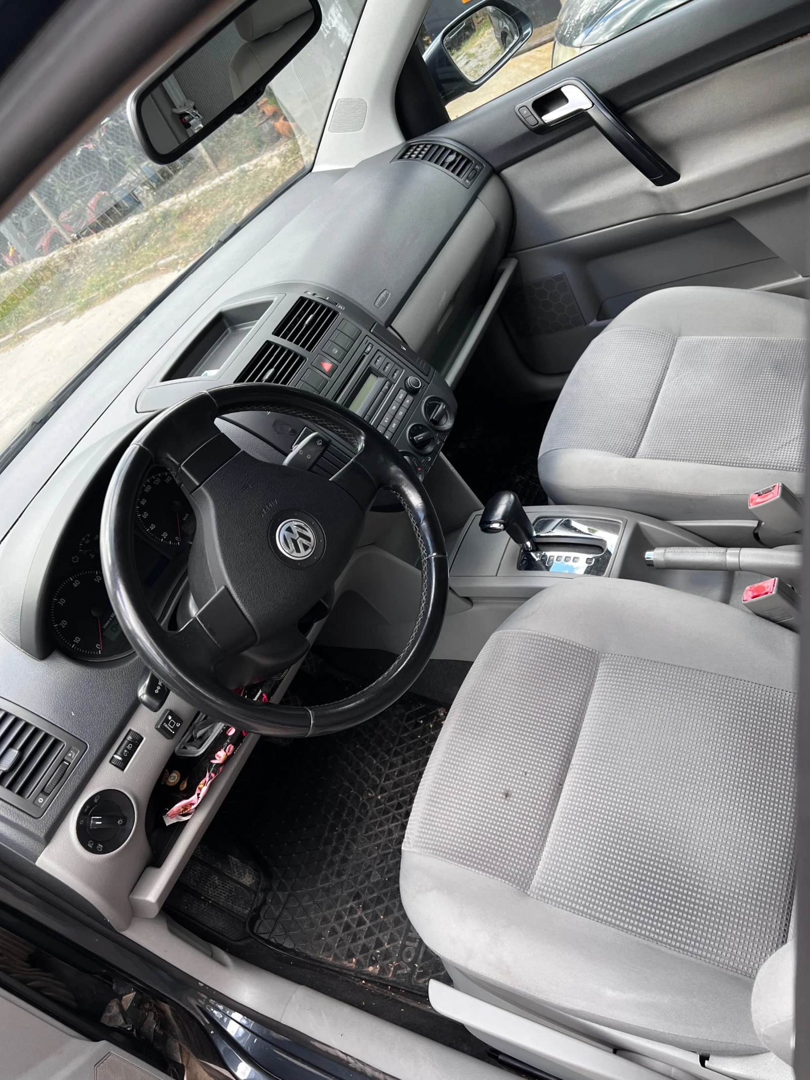 VW Polo 1.4 automatic , снимка 11 - Автомобили и джипове - 56260427