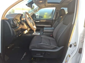 Toyota Tundra * SR5 Plus* ПОДГРЕВ * Crew Cab Short Bed* , снимка 7