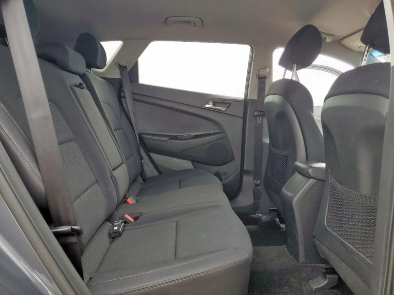 Hyundai Tucson SE* Камера* Lane assist* Без УДАР, снимка 11 - Автомобили и джипове - 53215558