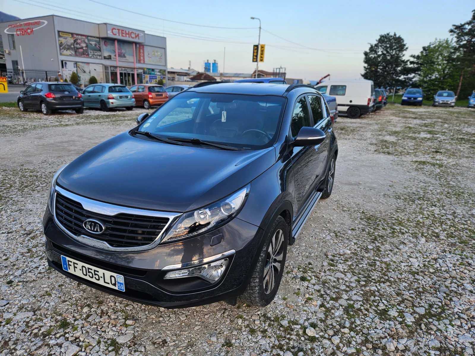 Kia Sportage 2.0/FULL-ЕКСТРИ/KEYLESS/НАВИГАЦИЯ/ - изображение 8