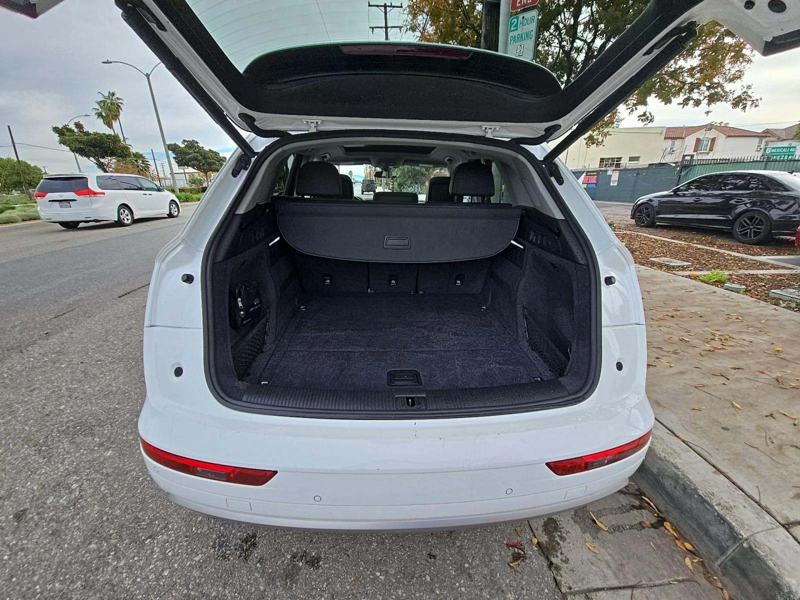 Audi Q5 Premium Plus * CARFAX* ����� �� �����������*  | Mobile.bg � ����������� 12