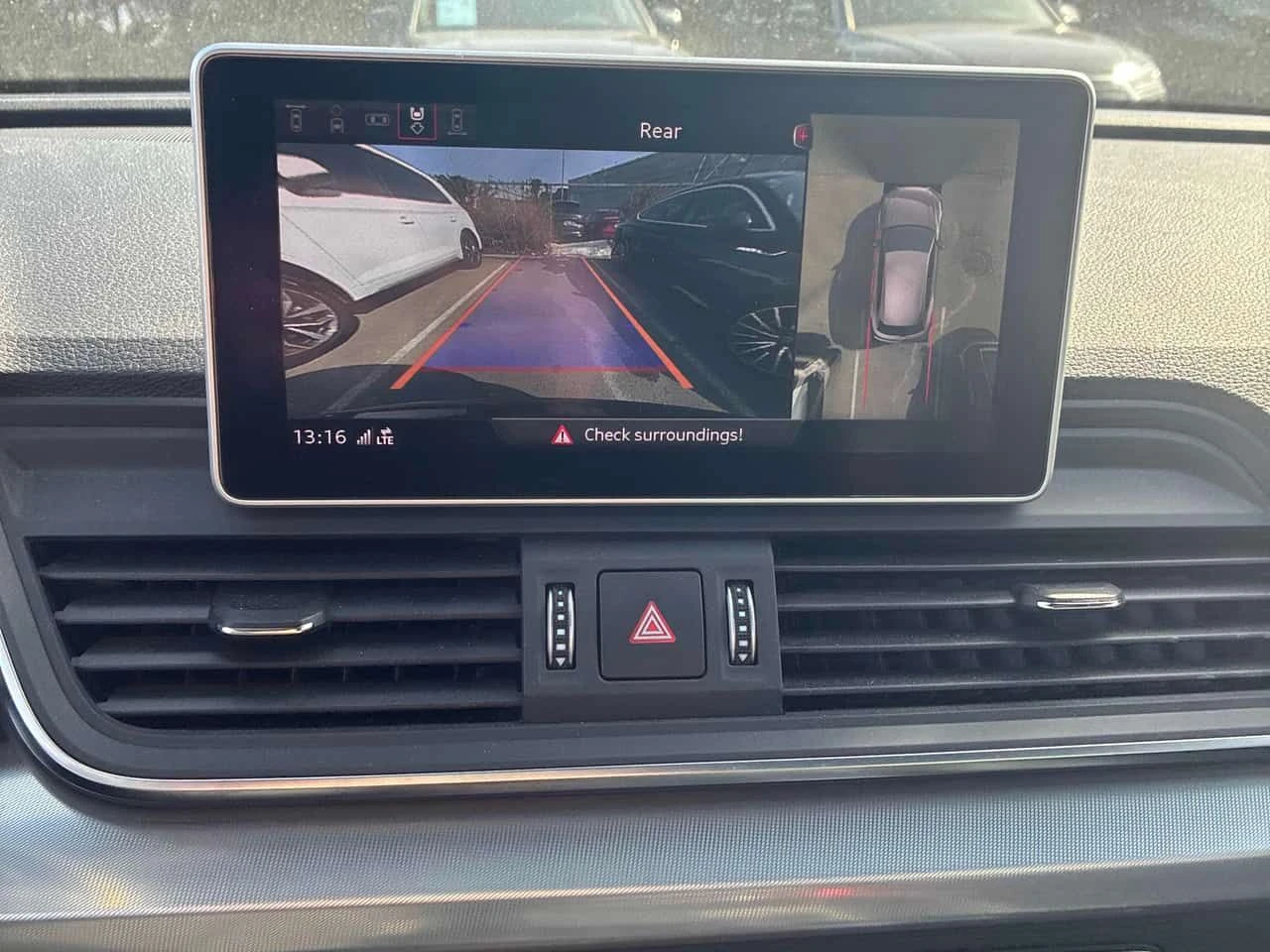 Audi Q5 Technik  CARFAX, снимка 11 - Автомобили и джипове - 53745497