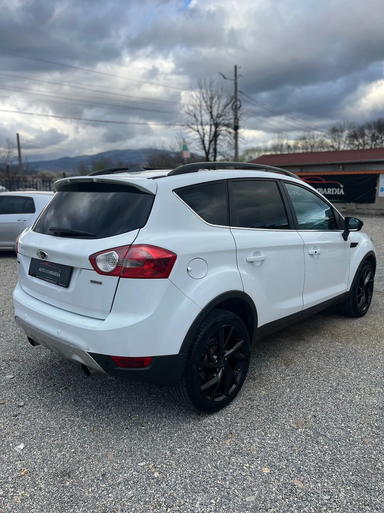 Ford Kuga 2.0 4х4, снимка 8 - Автомобили и джипове - 54089870
