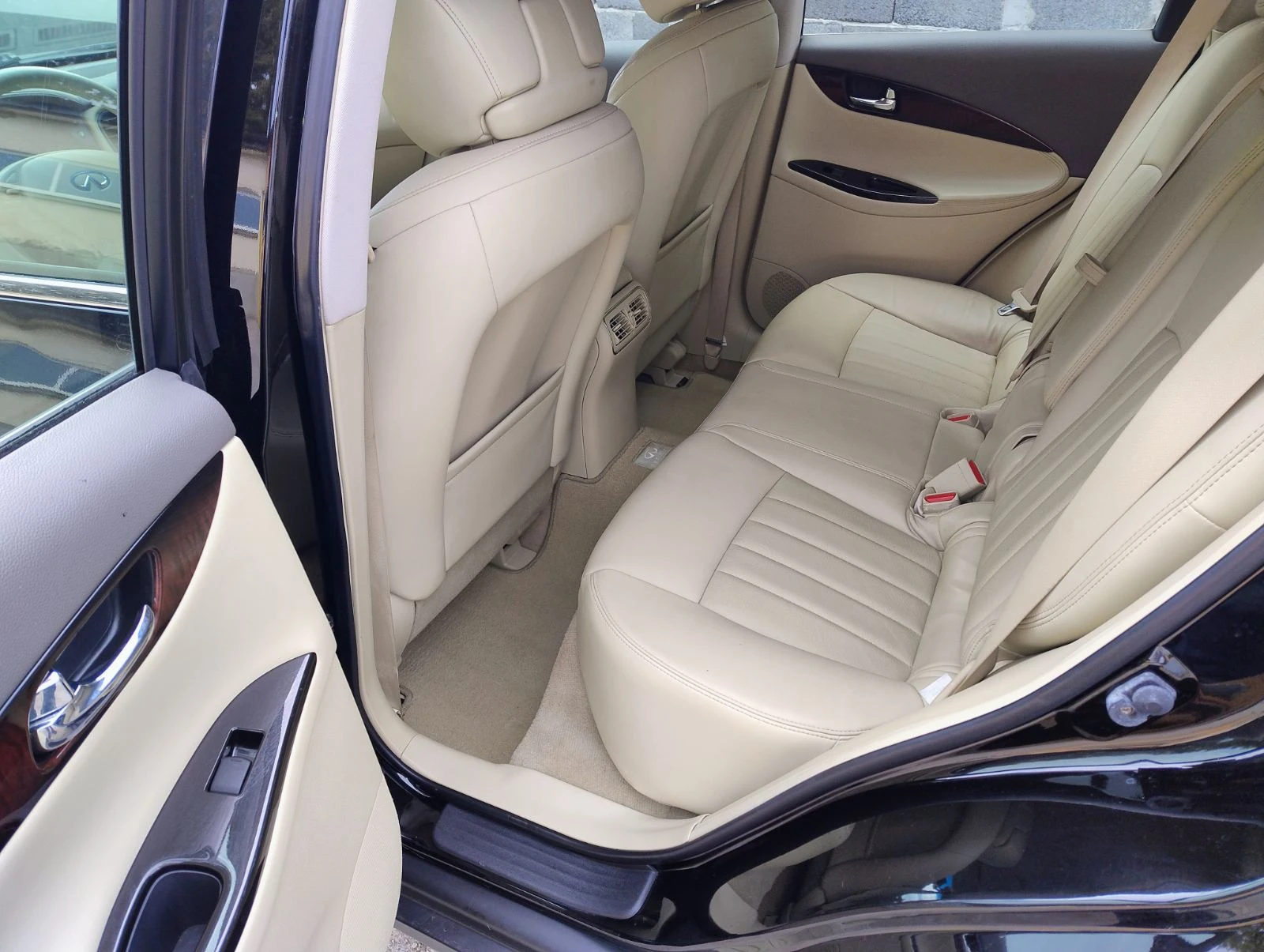 Infiniti QX50 3.7 AWD, снимка 11 - Автомобили и джипове - 55920559