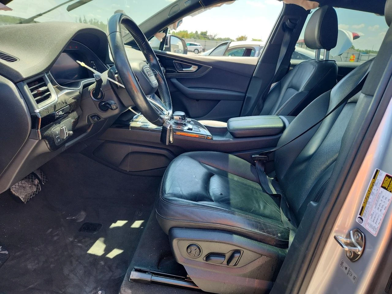 Audi Q7 3.0l Premium Plus, снимка 7 - Автомобили и джипове - 56086340