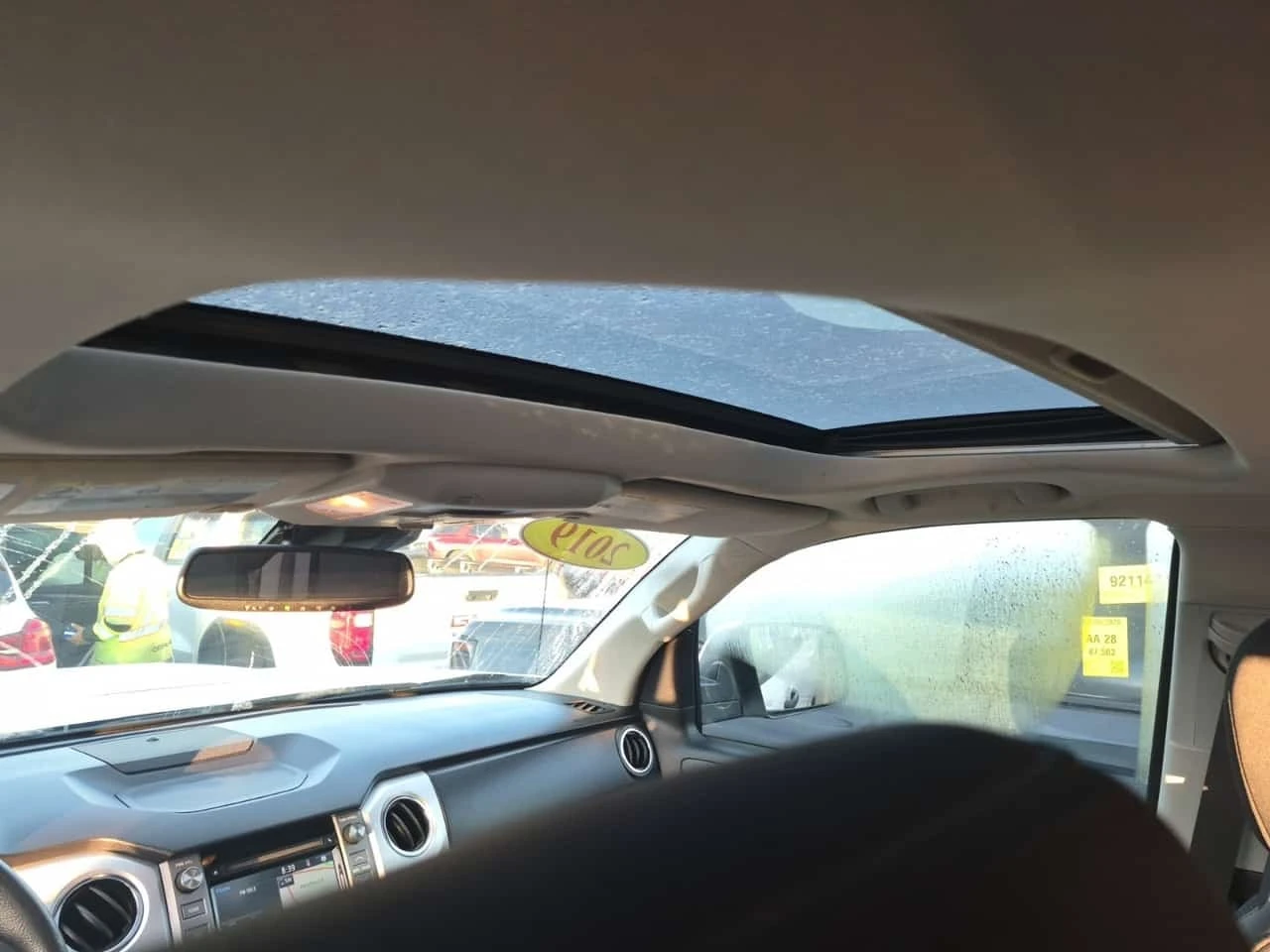 Toyota Tundra * SR5 Plus* ПОДГРЕВ * Crew Cab Short Bed* , снимка 13 - Автомобили и джипове - 56252510
